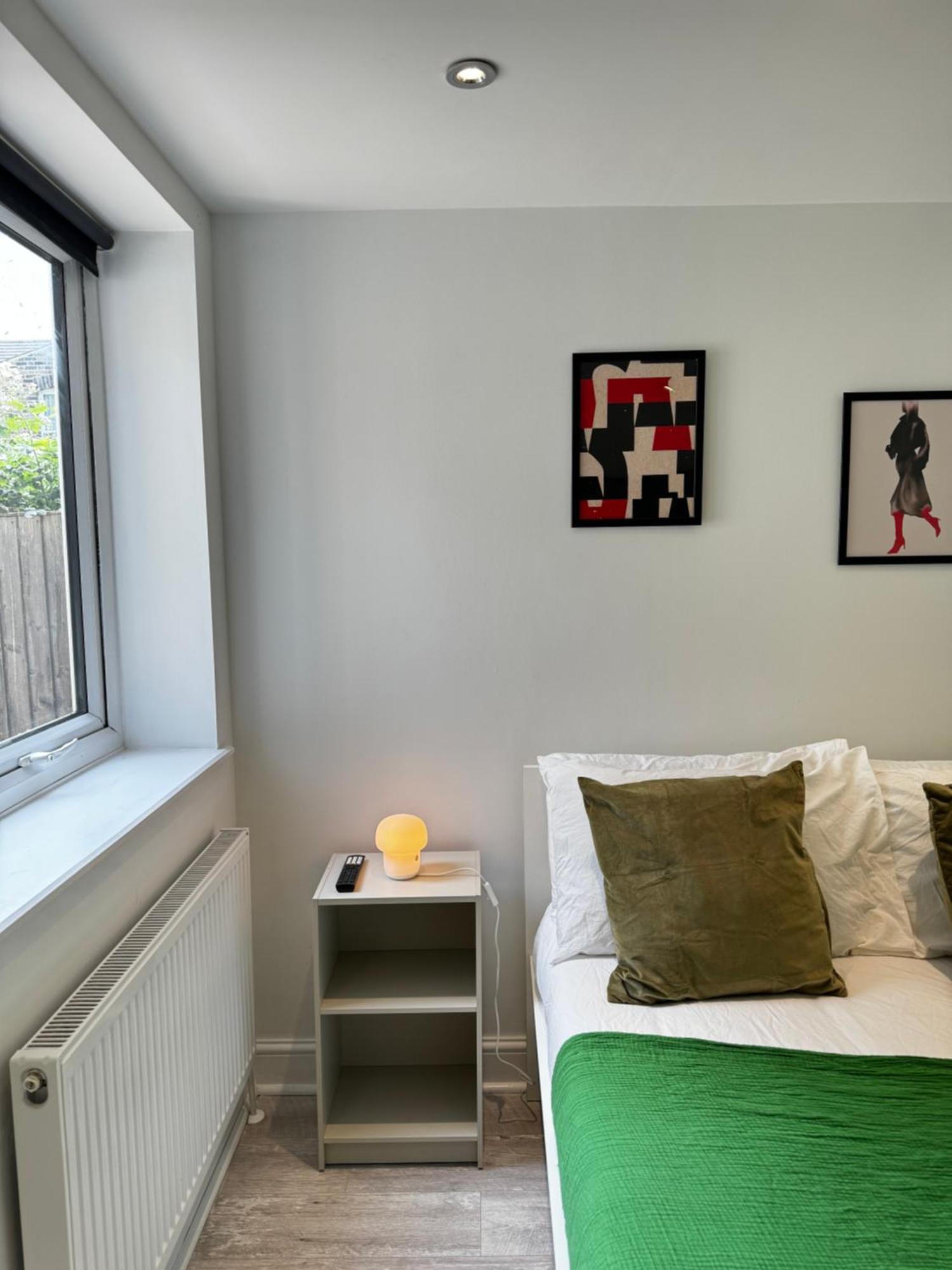 En-suite Bedroom For Up To 4! Sofa Bed - Near Stratford Casa de hóspedes *