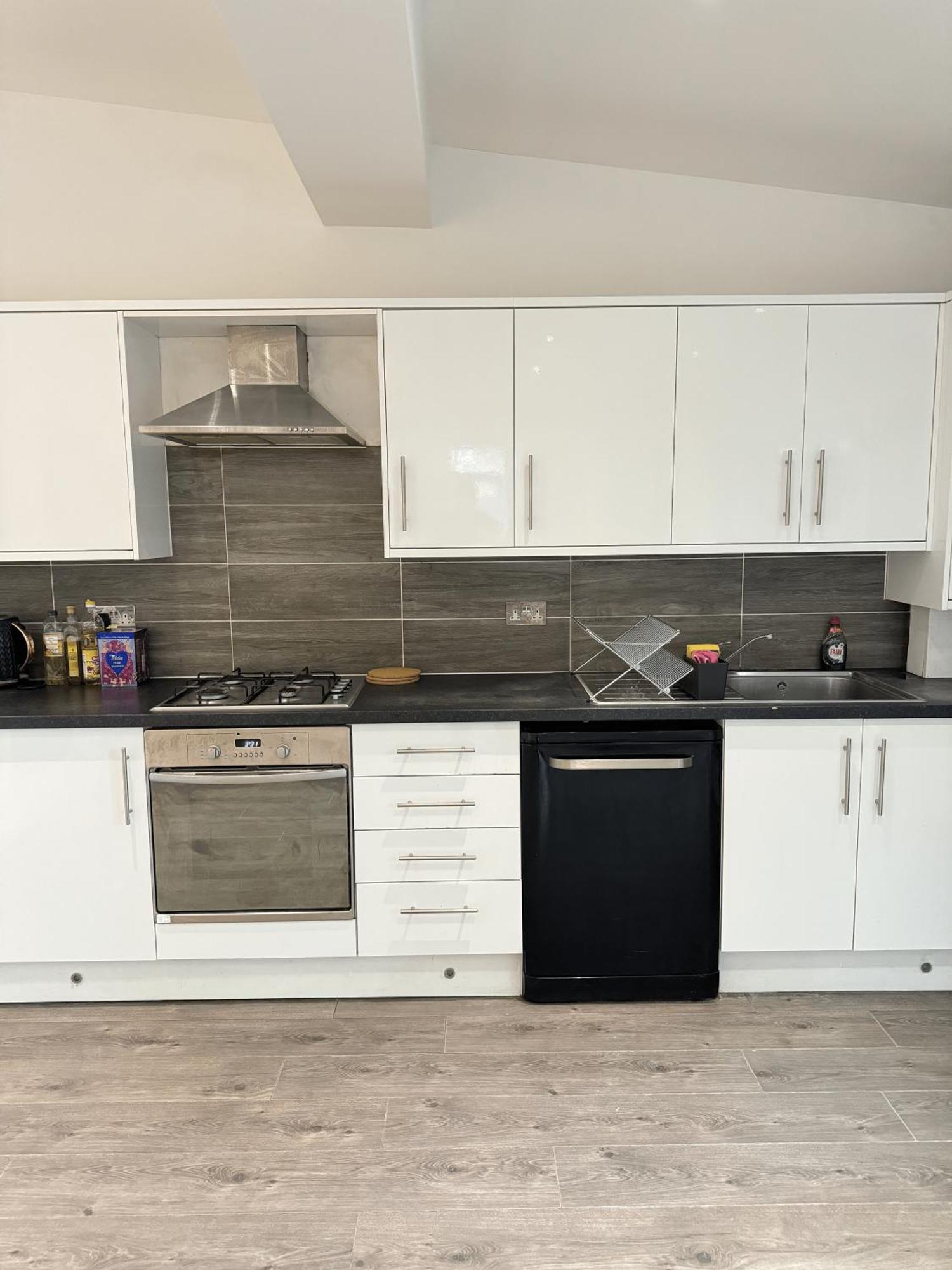 En-suite Bedroom For Up To 4! Sofa Bed - Near Stratford Londres